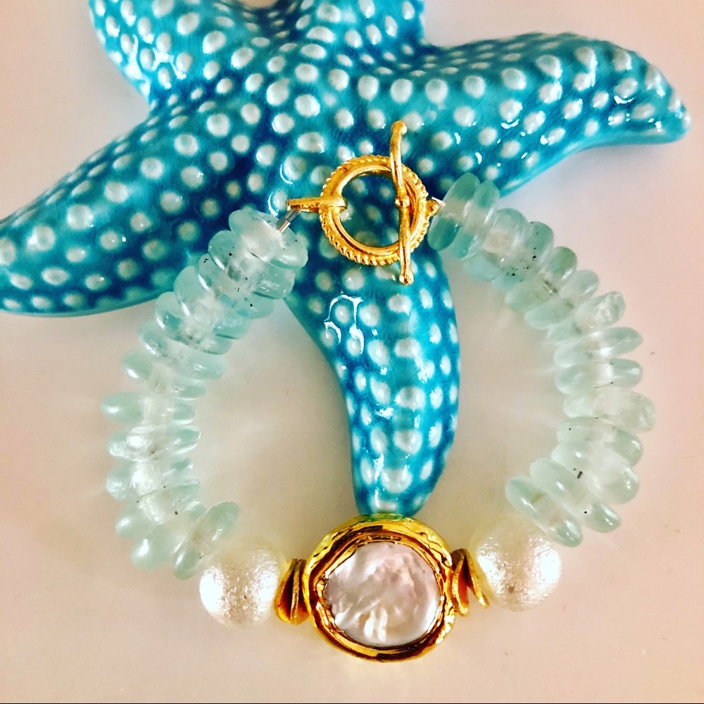 Beautiful Sea glass and pearl bracelet